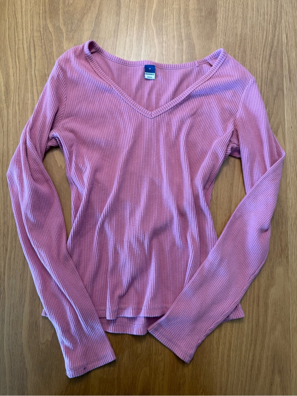 Old Navy Ribbed V-Neck Long Sleeve Top - pink